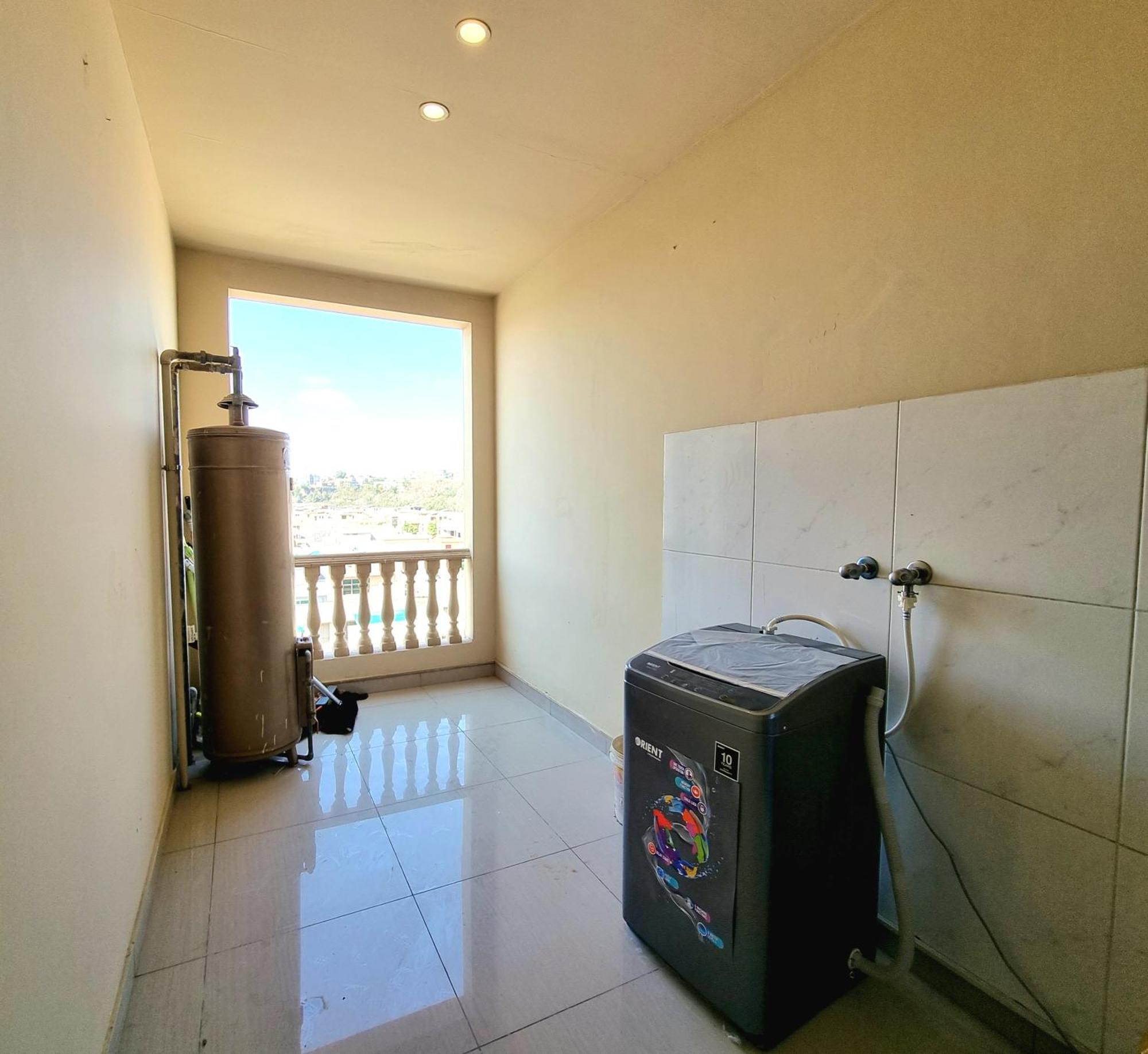 Executive 3 Bedrooms Apartment In Bahria Town 라왈핀디 외부 사진